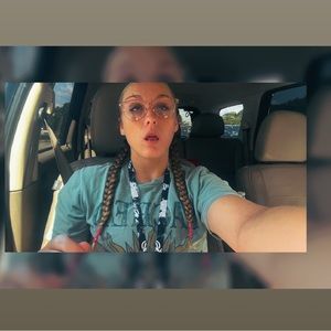 Meet your Posher, Briana